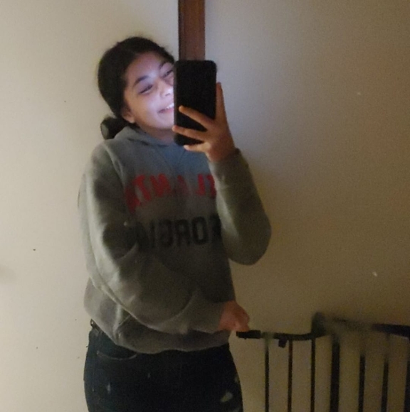 Meet your Posher, Ángeles - Picture 1 of 1